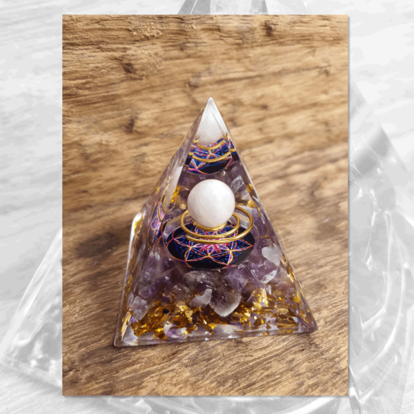 Orgonite pyramid: natural energy solution to enhance your environment - Image 3